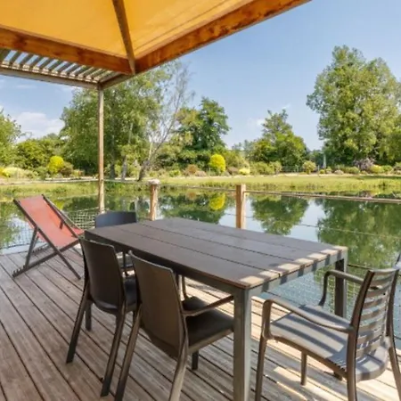 Roulotte Avec Terrasse - Insolite 2 Pers - Api-1-52-1730